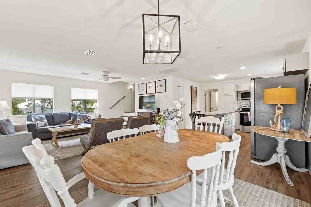 22103 Lakeview Dr #1447140P - Photo 4 of 39