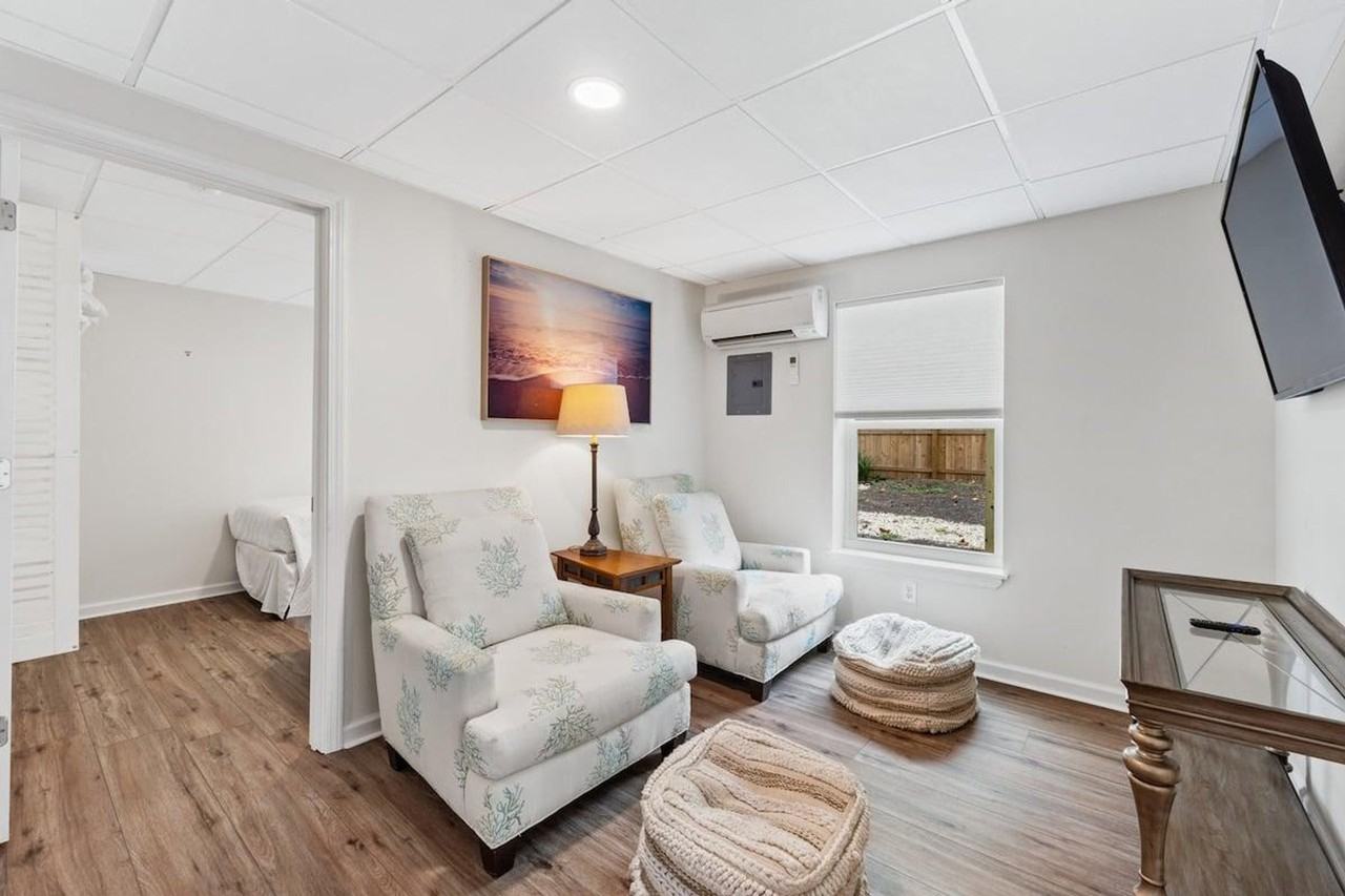 22103 Lakeview Dr #1447140P - Photo 5 of 39