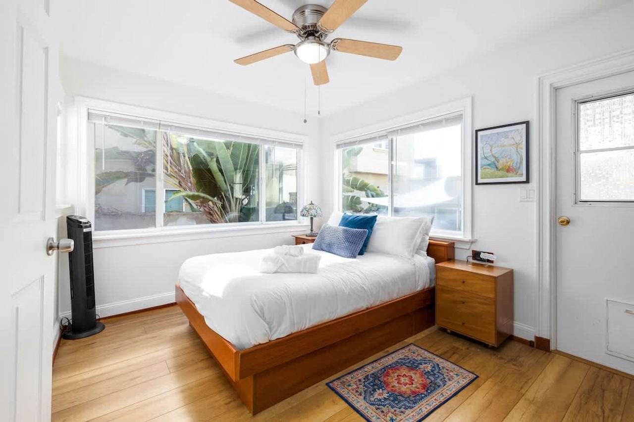 525 S Tremont St #1462279P - Photo 4 of 16