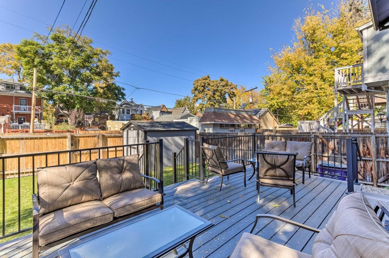 1537 N Williams St #1386213P - Photo 3 of 36