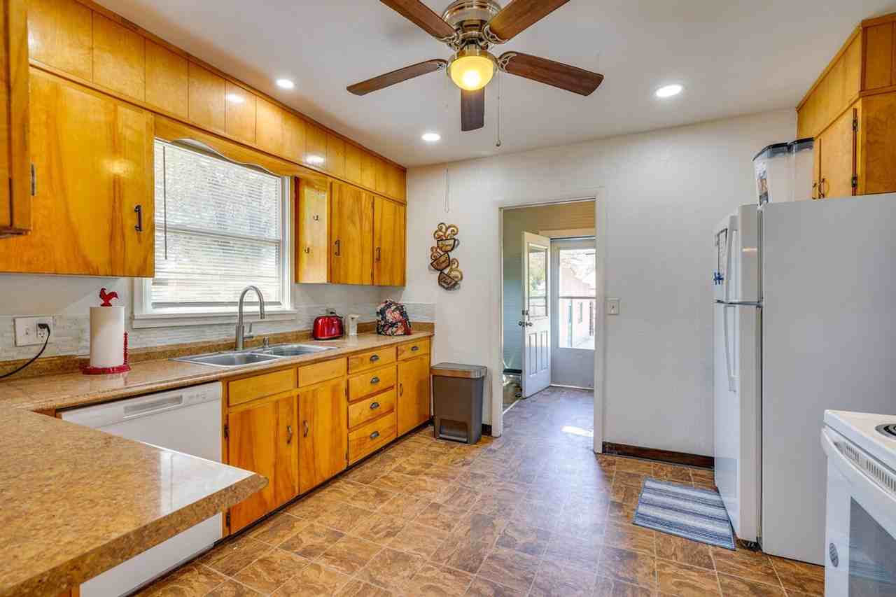 2509 E Routt Ave #1385922P - Photo 2 of 25