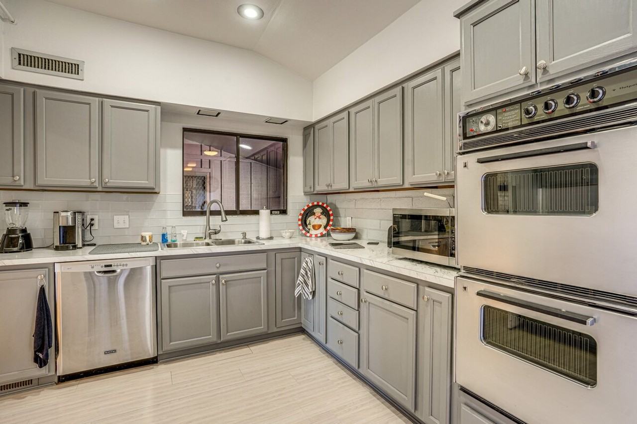 21 Walking Diamond Dr #1385827P - Photo 3 of 29