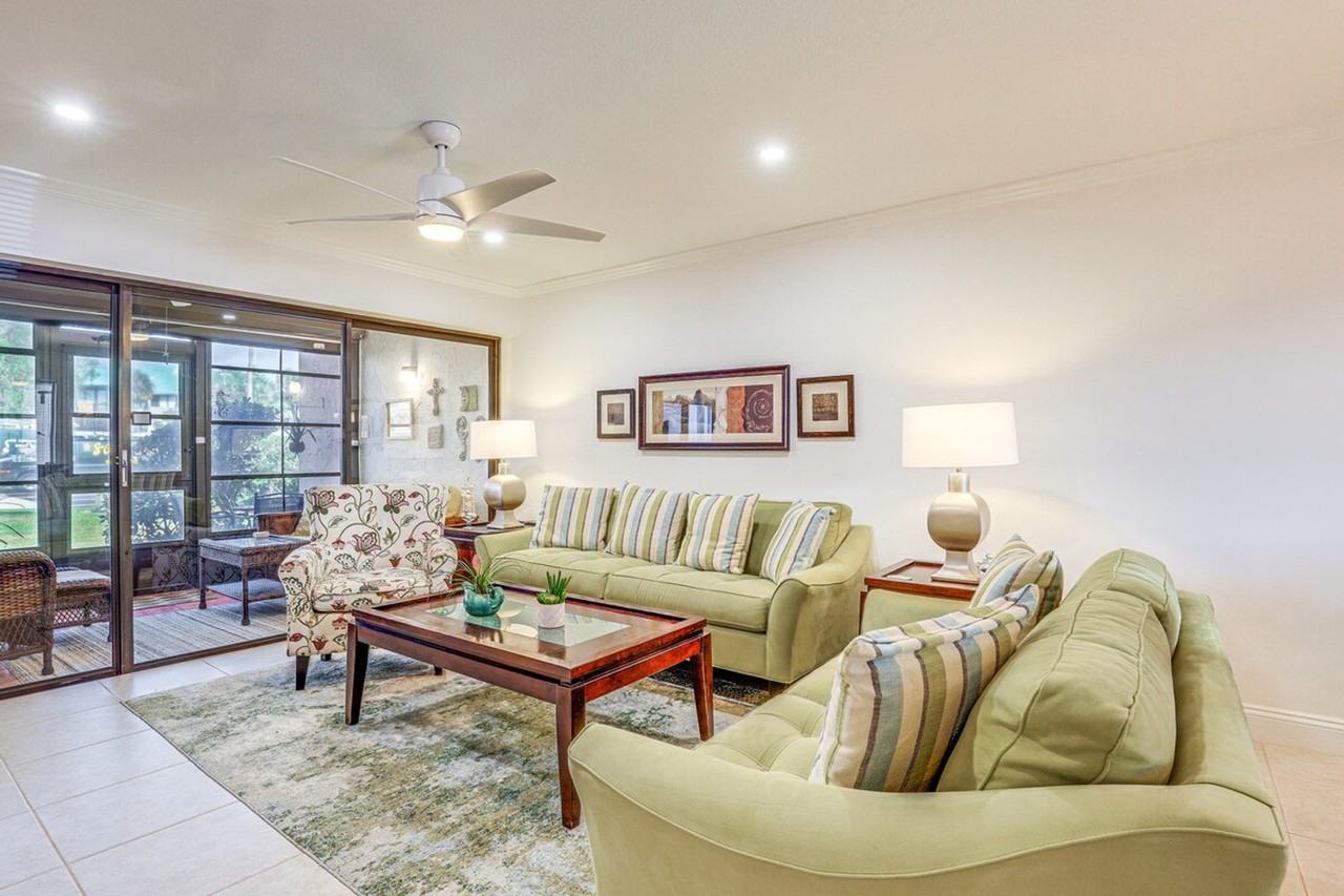 2400 S Ocean Dr #1386095P - Photo 4 of 35