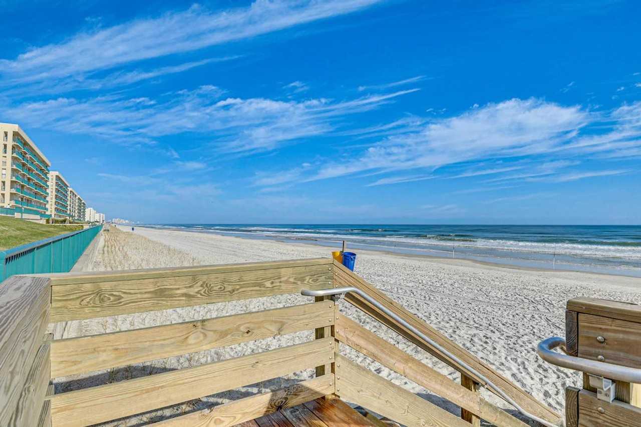 4626 Harbour Village Blvd #1386025P - Photo 7 of 28