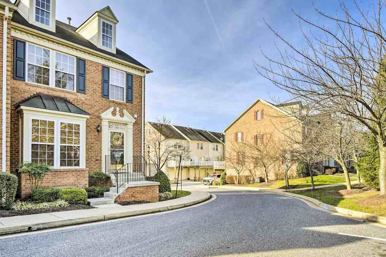 5077 Cameo Ter #1385780P - Photo 3 of 35