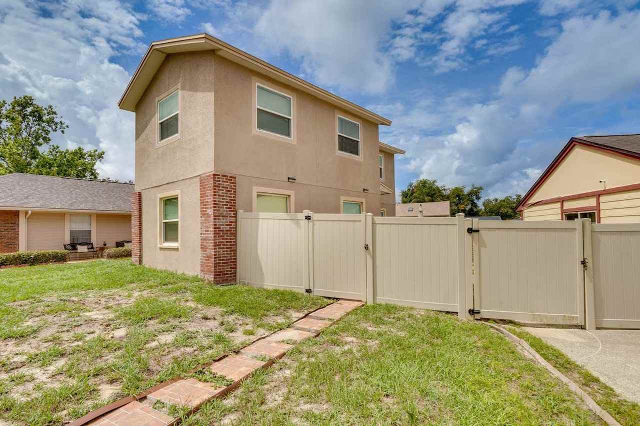 7232 Lazy Hill Dr #1383679P - Photo 3 of 27