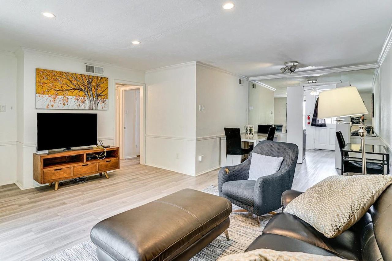 10228 Regal Oaks Dr #1386255P - Photo 5 of 23