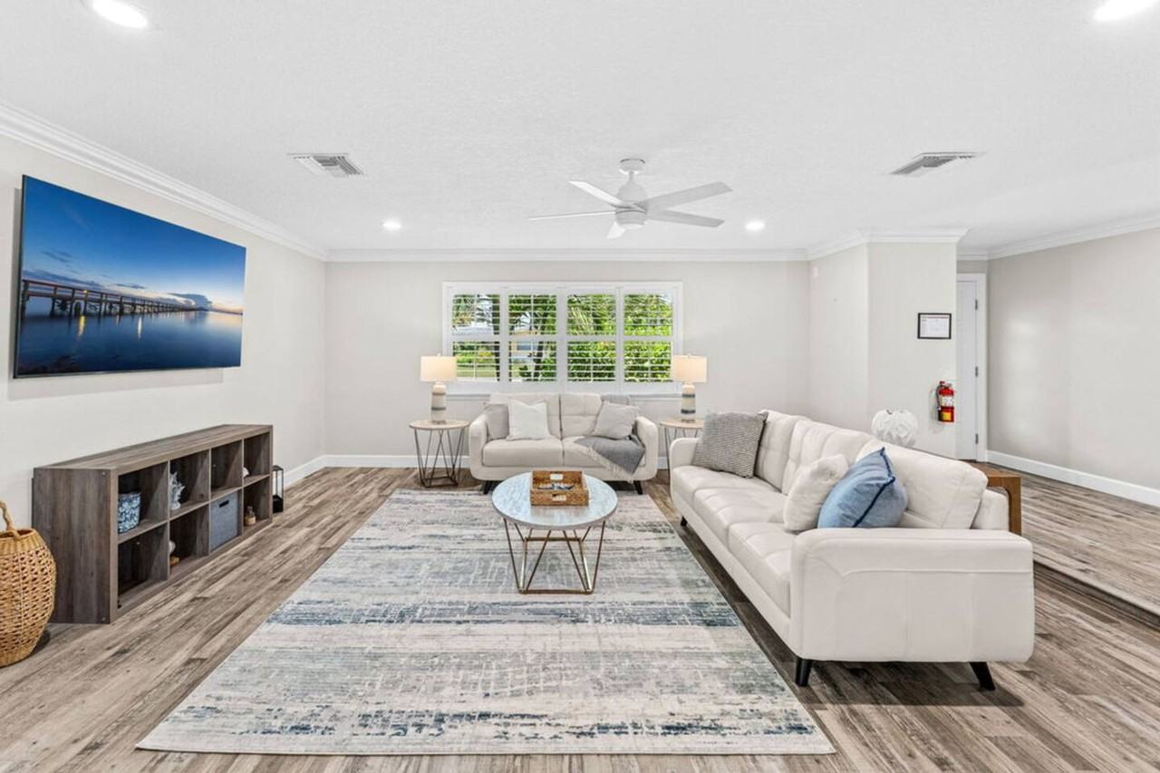 1109 Seminole Dr #1464868P - Photo 4 of 39