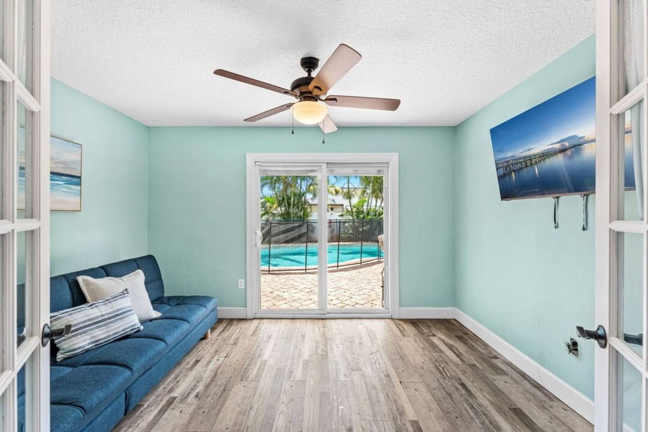 1109 Seminole Dr #1464868P - Photo 7 of 39