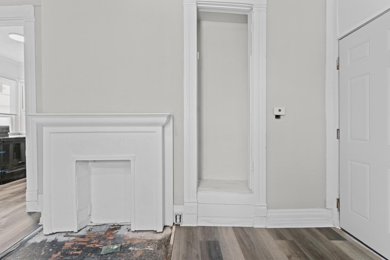 111 S Vine St - Photo 7 of 22