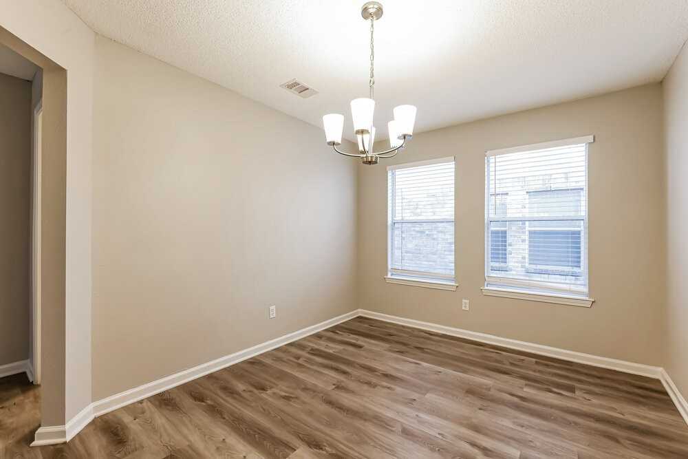 20735 Fox Cliff Ln - Photo 7 of 17