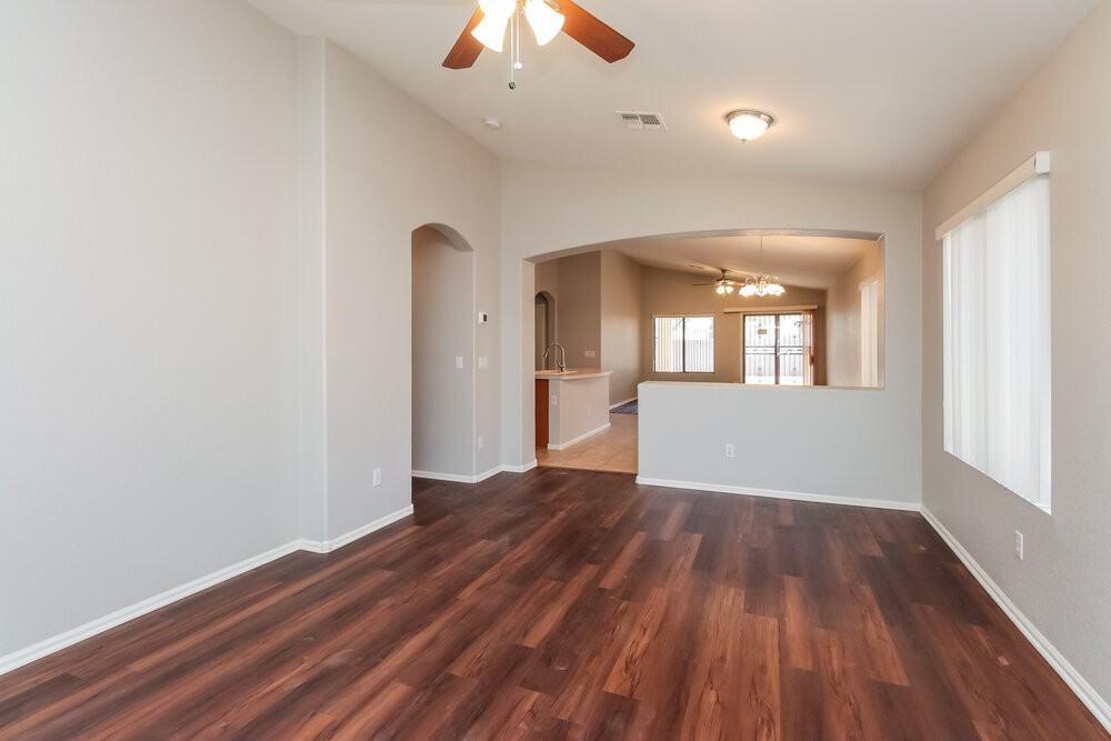 1069 E Nardini St - Photo 2 of 15