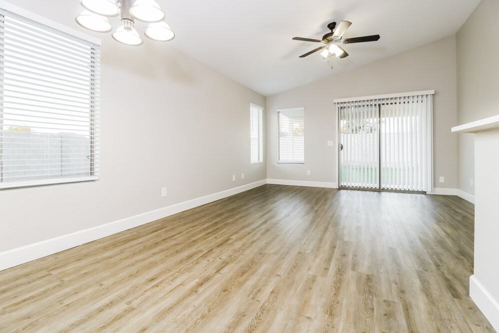 1388 S 159th Ave - Photo 6 of 16