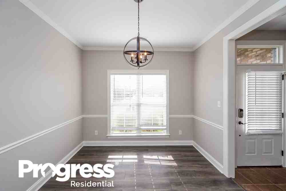 6416 Arbor Lake Dr E - Photo 5 of 17