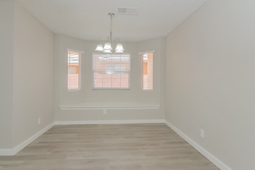 2505 Kilmaron Cir - Photo 7 of 17