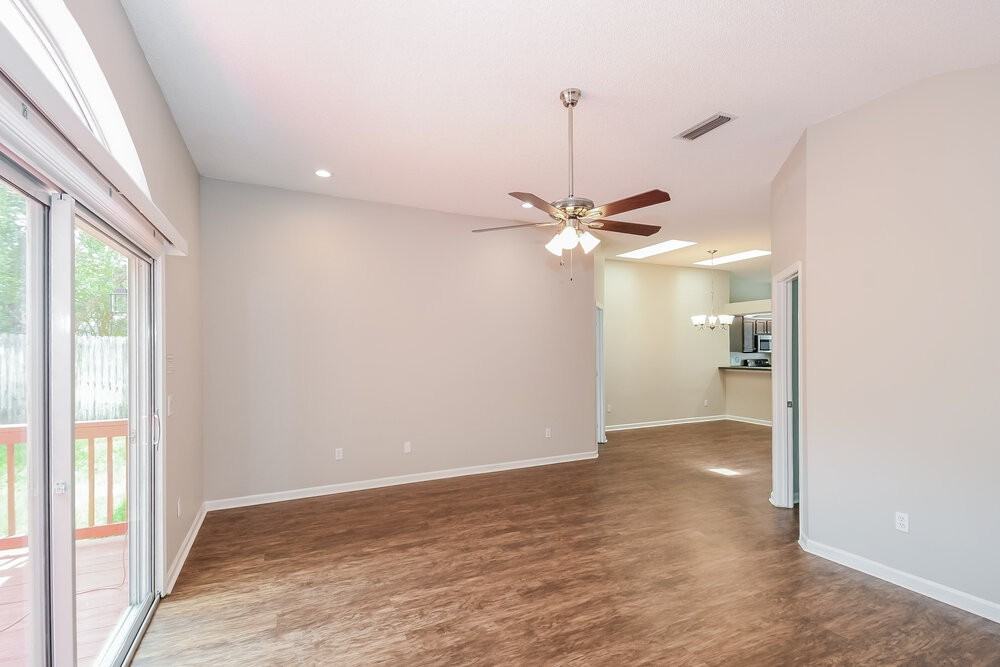 3401 Millcrest Dr - Photo 5 of 16