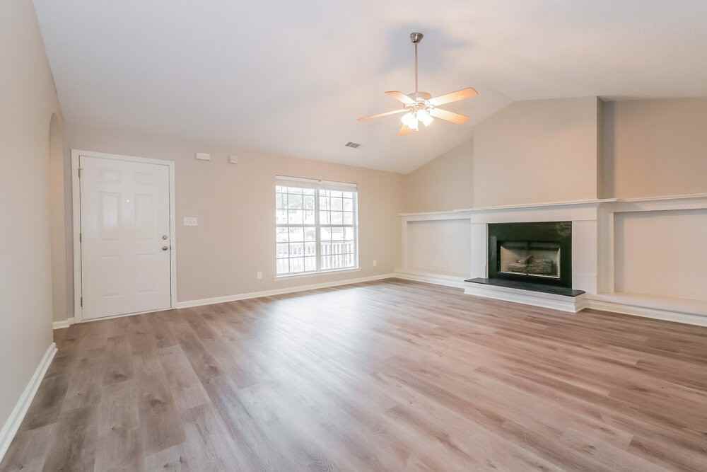 314 The Gables Dr - Photo 3 of 16