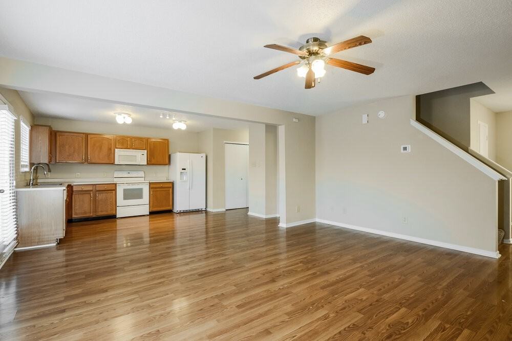 8836 Hosta Way - Photo 5 of 17