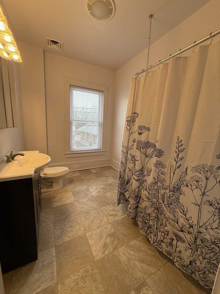 125 E State St #2 - Photo 2 of 50