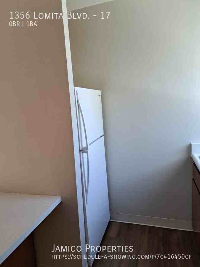 1356 Lomita Blvd #17 - Photo 6 of 14