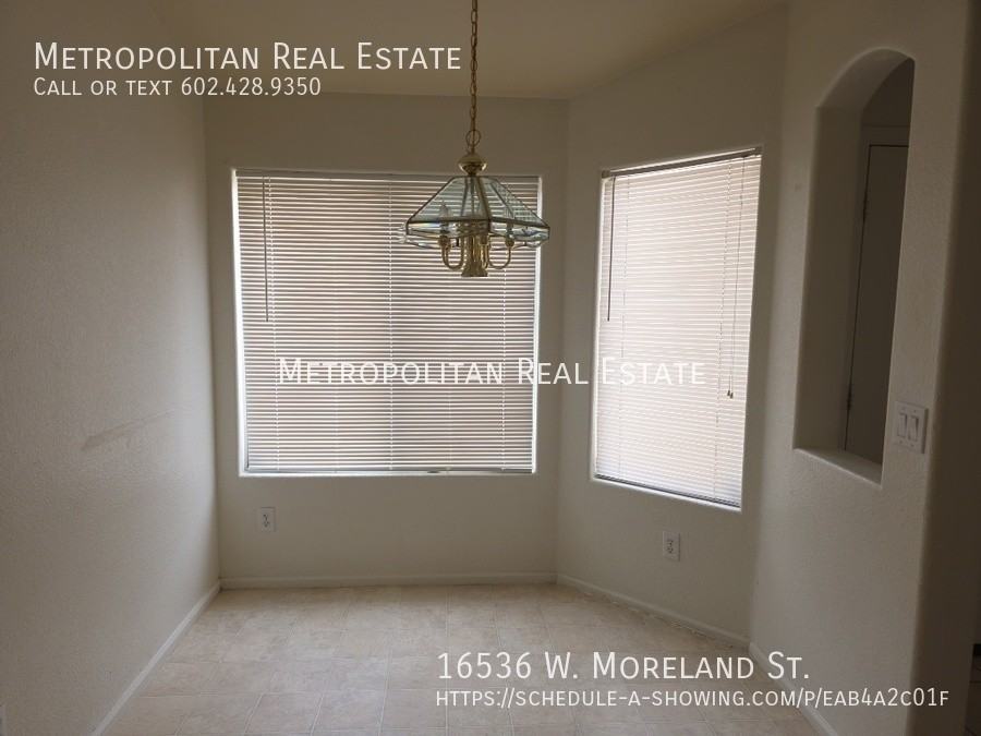 16536 W Moreland St - Photo 4 of 15