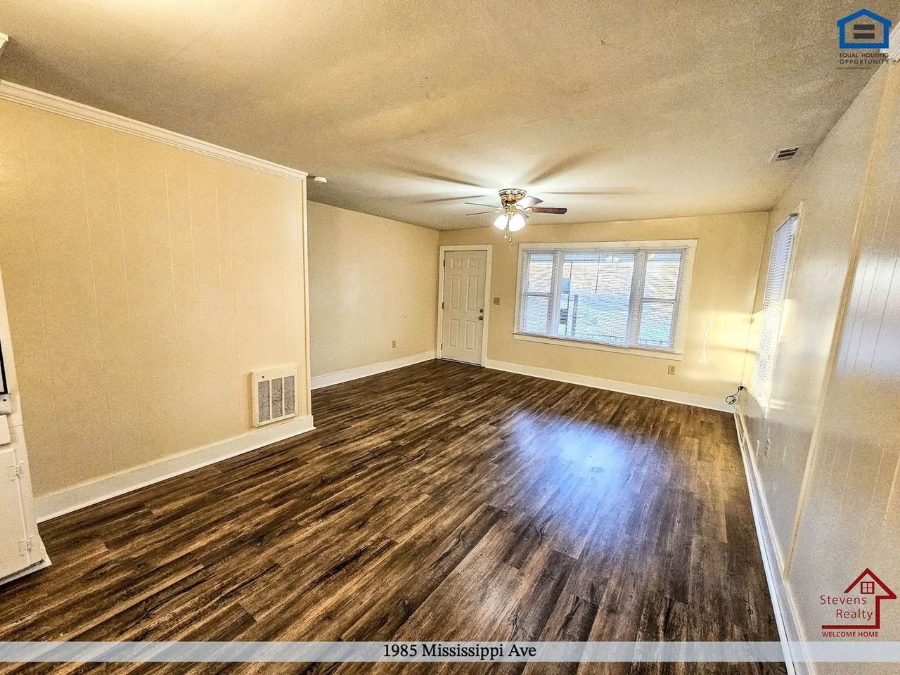 1985 Mississippi Ave - Photo 6 of 16