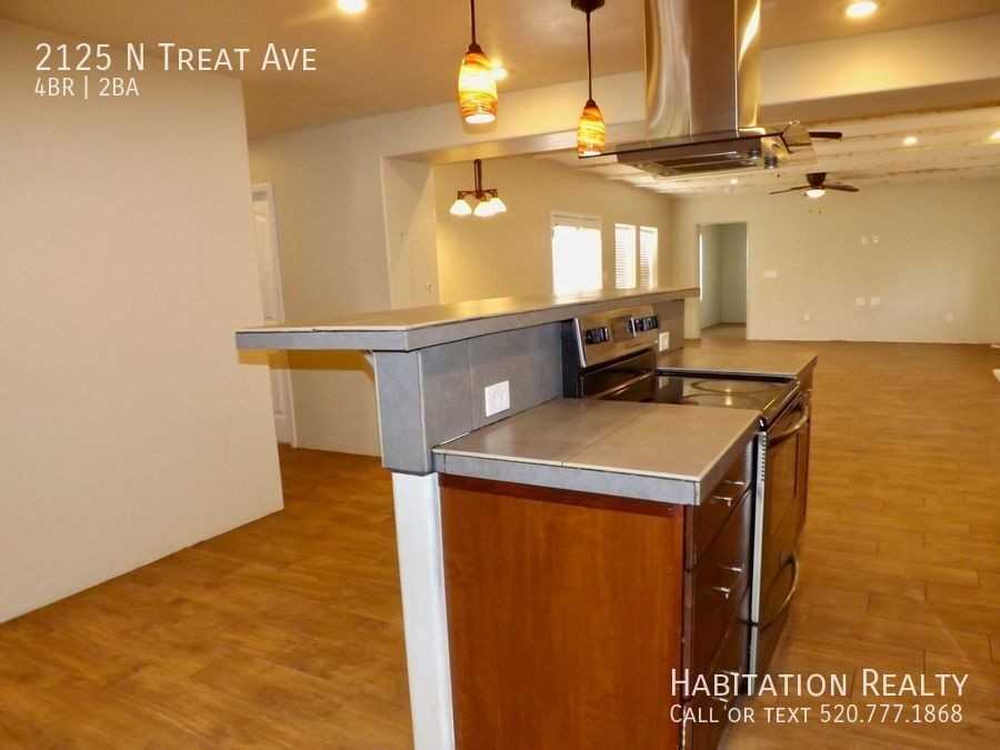 2125 N Treat Ave #1 - Photo 4 of 30