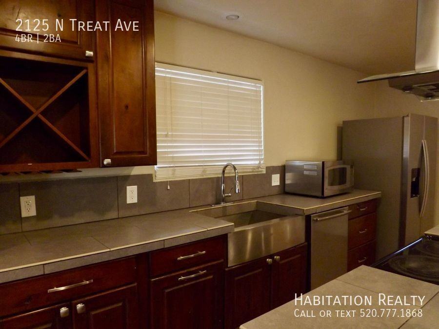 2125 N Treat Ave #1 - Photo 6 of 30