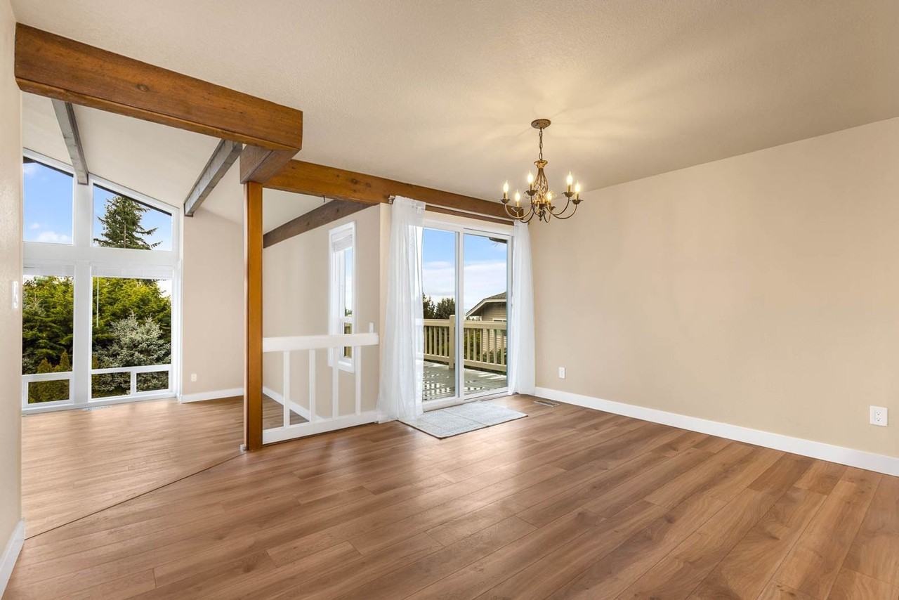 4758 153rd Ave Se - Photo 7 of 29