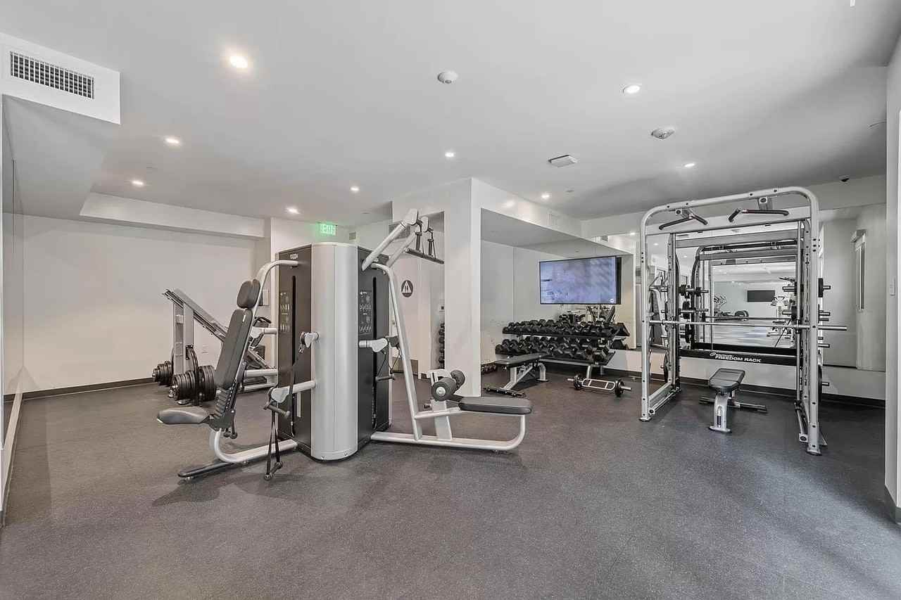 Belford Ave #8754-5 - Photo 7 of 14