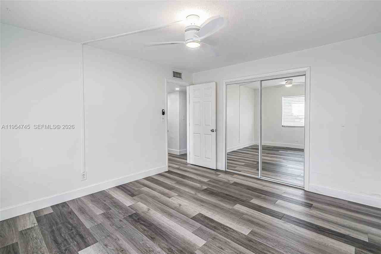 2025 Miami Road - Photo 4 of 10