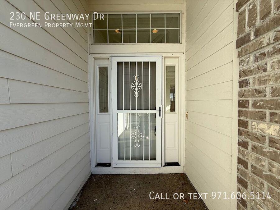230 Ne Greenway Dr - Photo 3 of 45