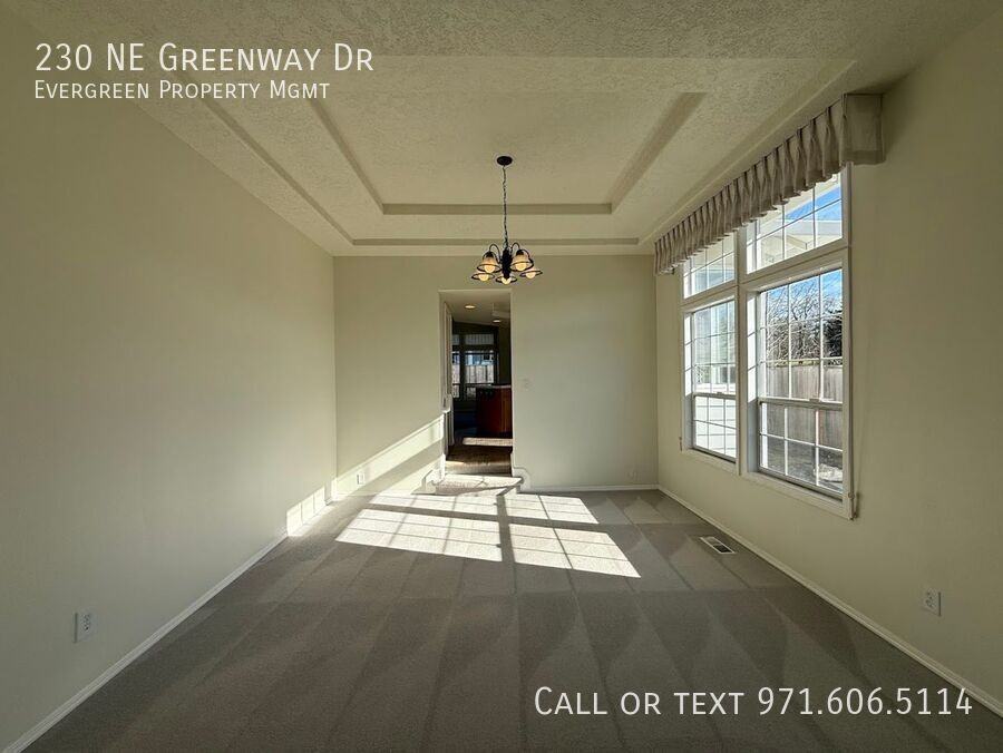 230 Ne Greenway Dr - Photo 6 of 45