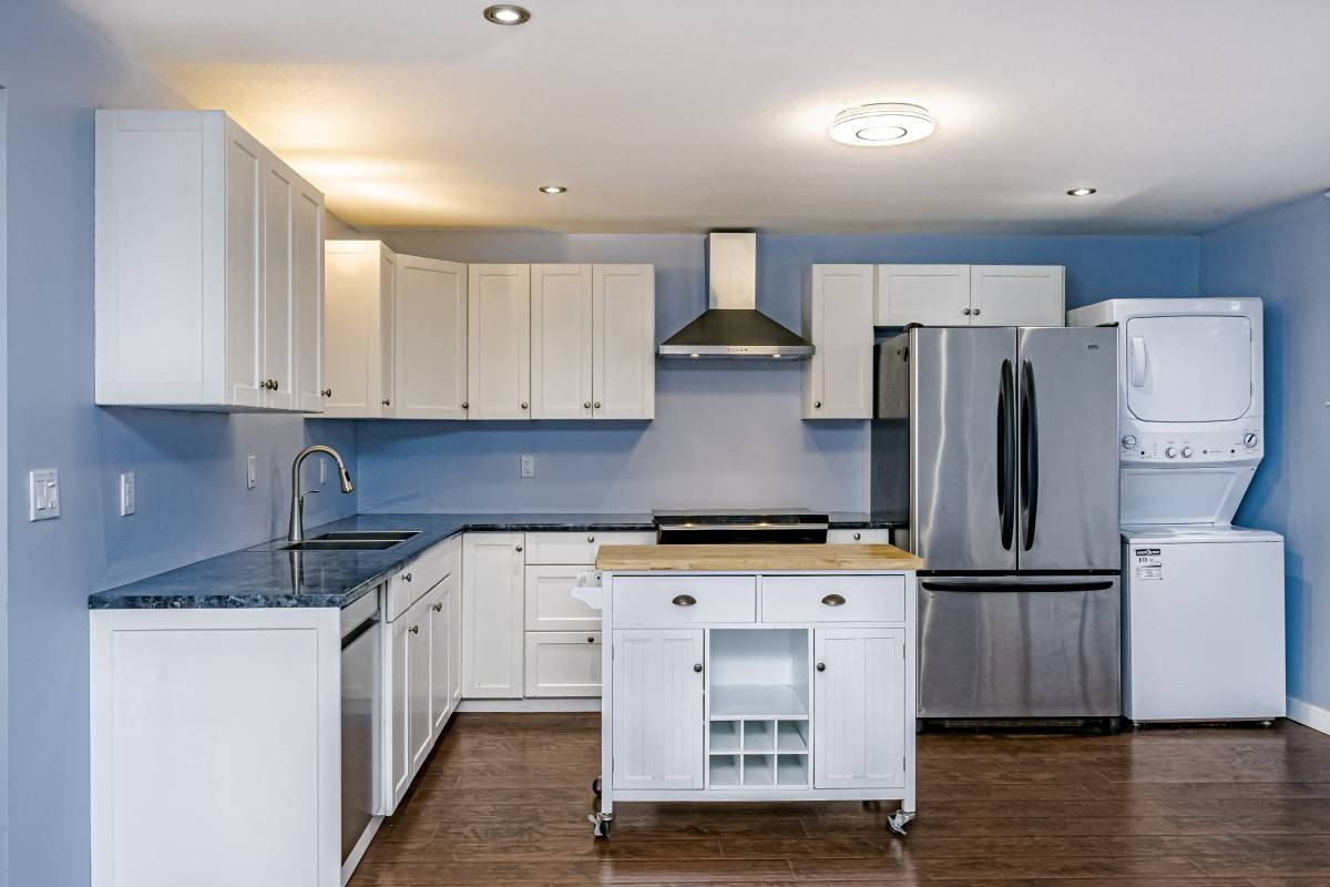 32971 Hawthorne Avenue - Photo 3 of 24