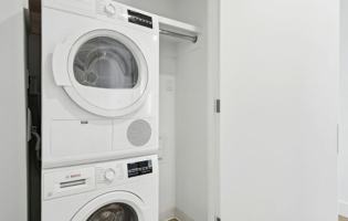 featured image of W 15th St #33
