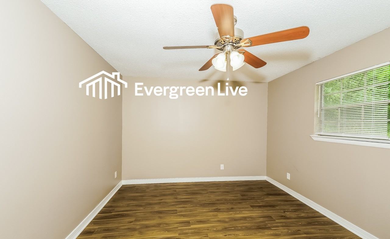 2120 Tall Oak Cir - Photo 7 of 14