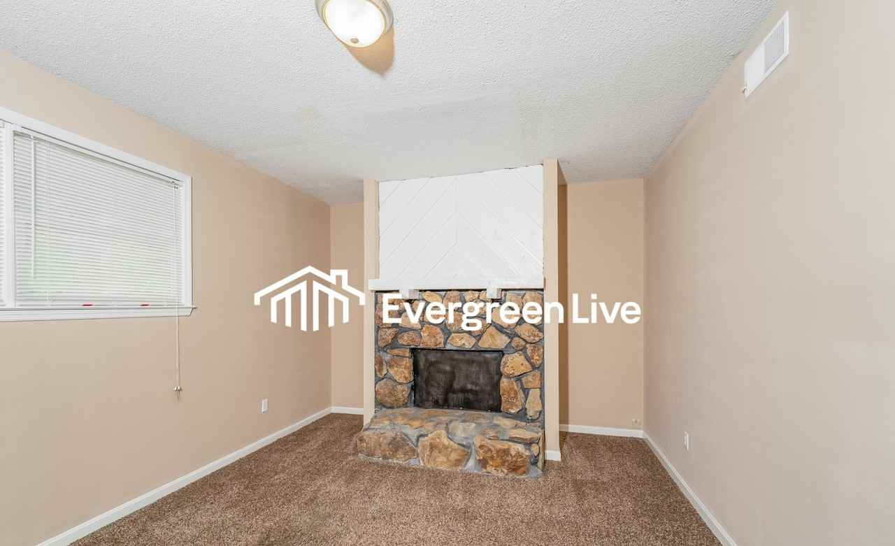 4691 Vintage Ln - Photo 3 of 14