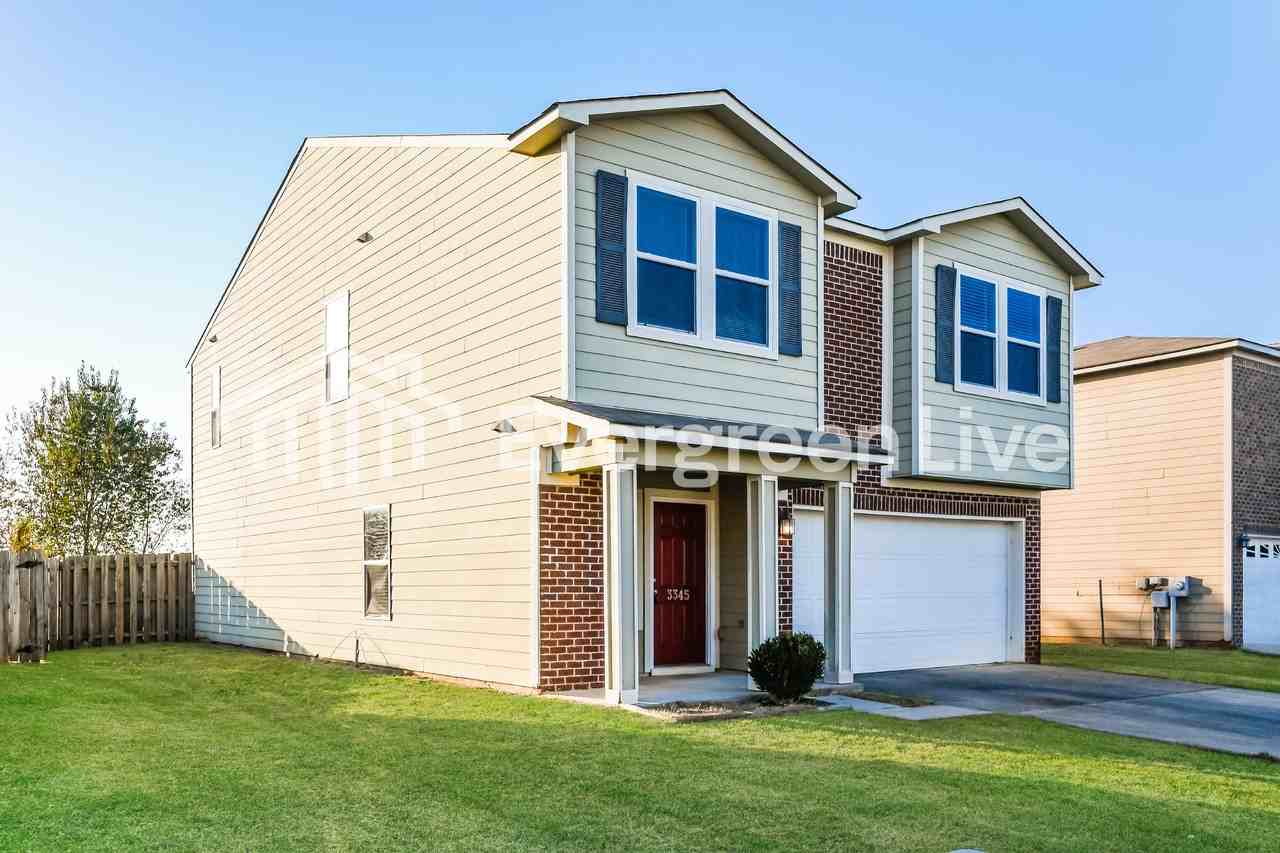 3345 Avalon Lake Dr - Photo 2 of 15