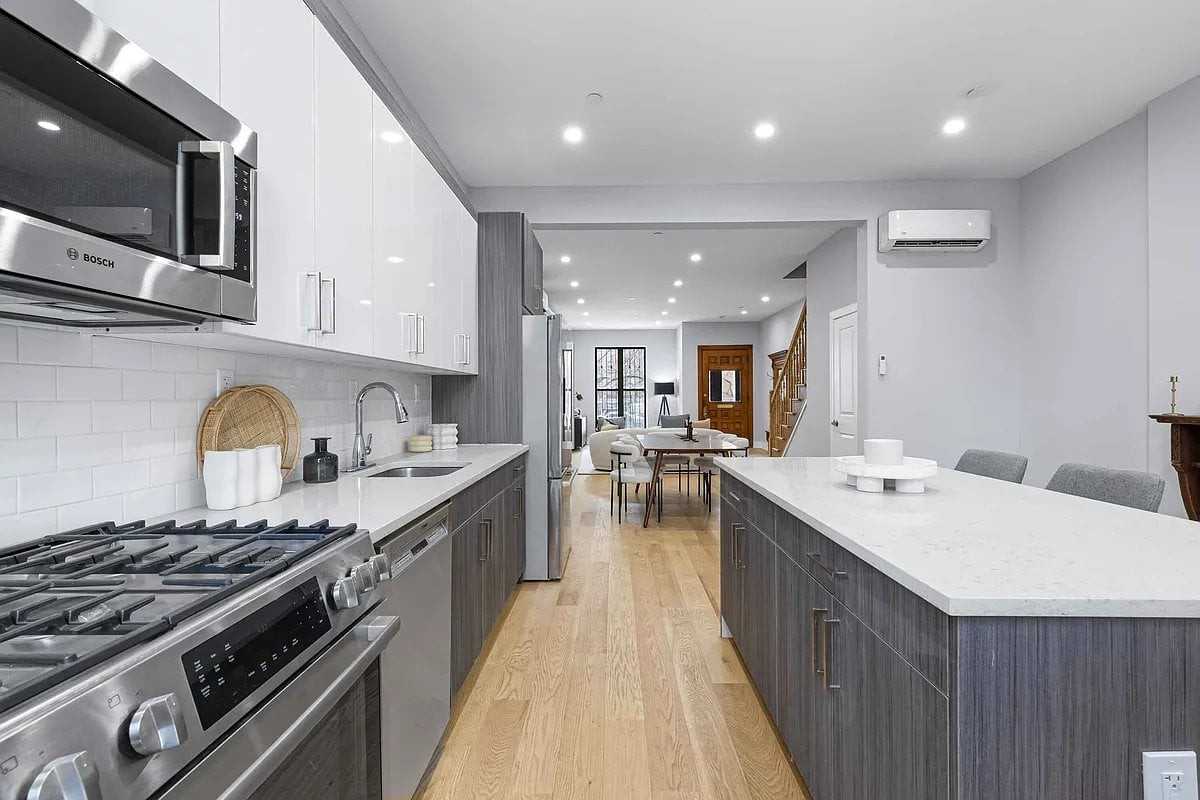 307 W 136th St #1 - Photo 6 of 10