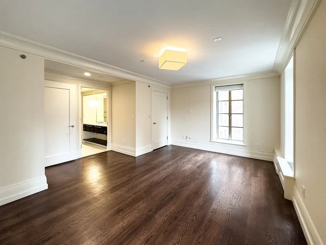 140 E 63rd St #7A - Photo 3 of 11