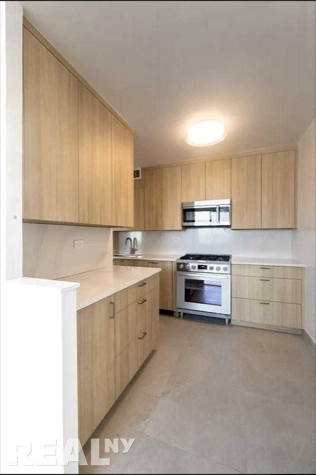 W End Ave #1506 - Photo 3 of 9