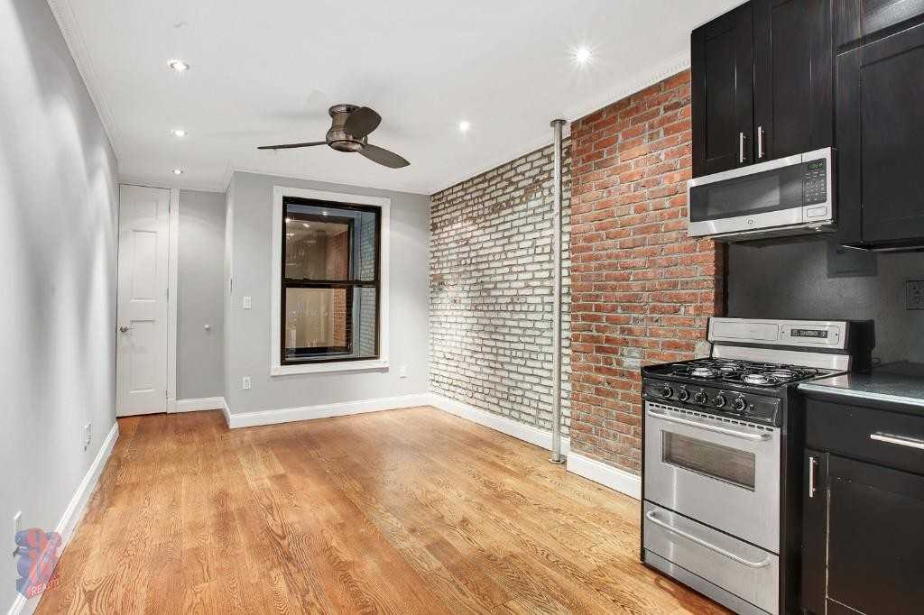 W 52nd St #13E - Photo 4 of 10