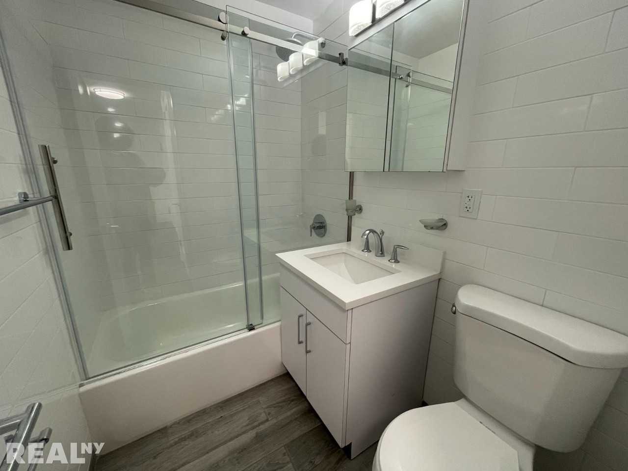 E 82nd St #12E - Photo 5 of 8