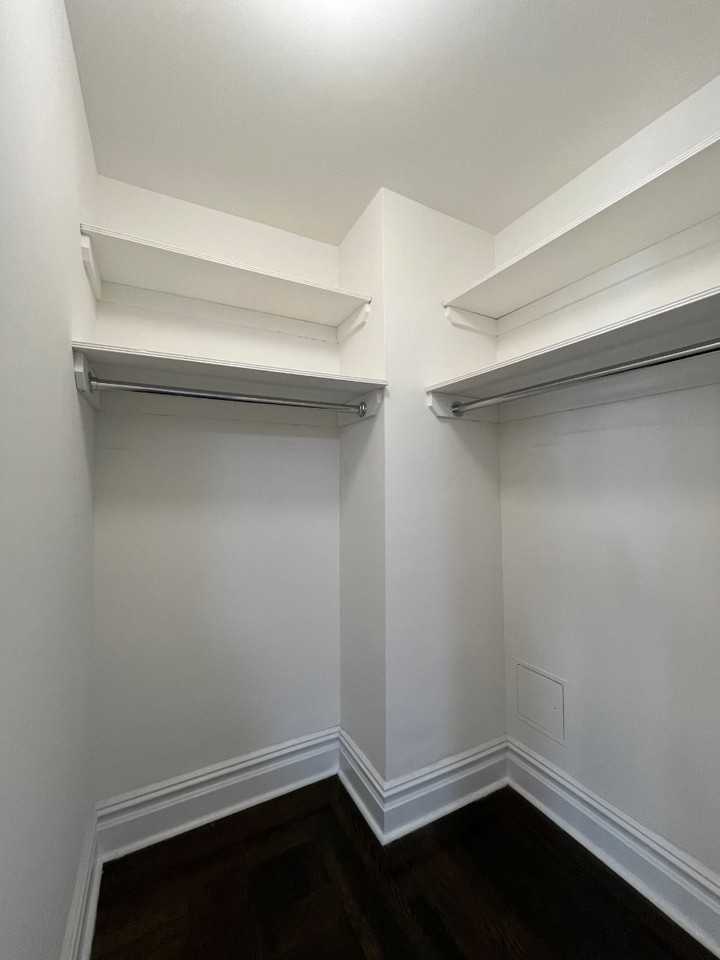 E 38th St #PHD - Photo 5 of 7