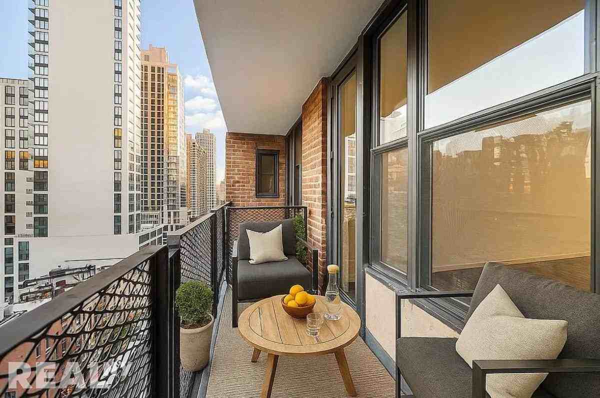 E 35th St #12DE - Photo 2 of 9