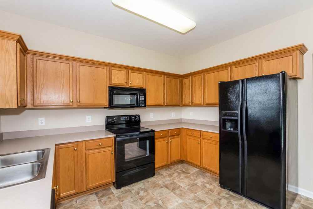 1146 Danbrooke Dr - Photo 4 of 14