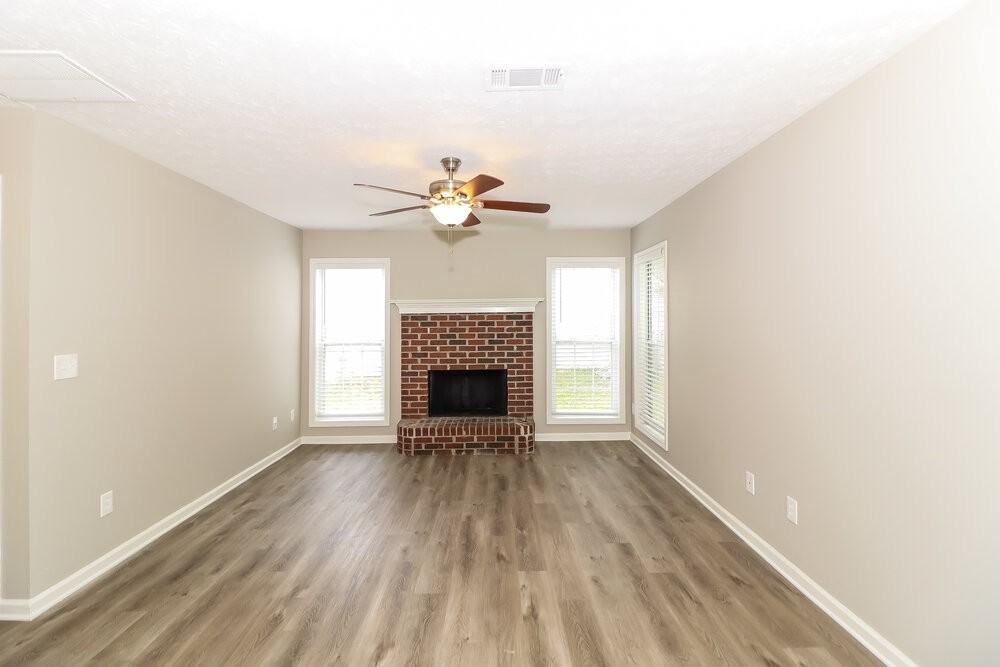 845 Simon Ive Dr - Photo 5 of 17