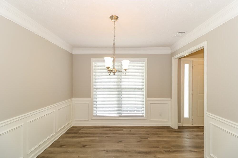 845 Simon Ive Dr - Photo 6 of 17