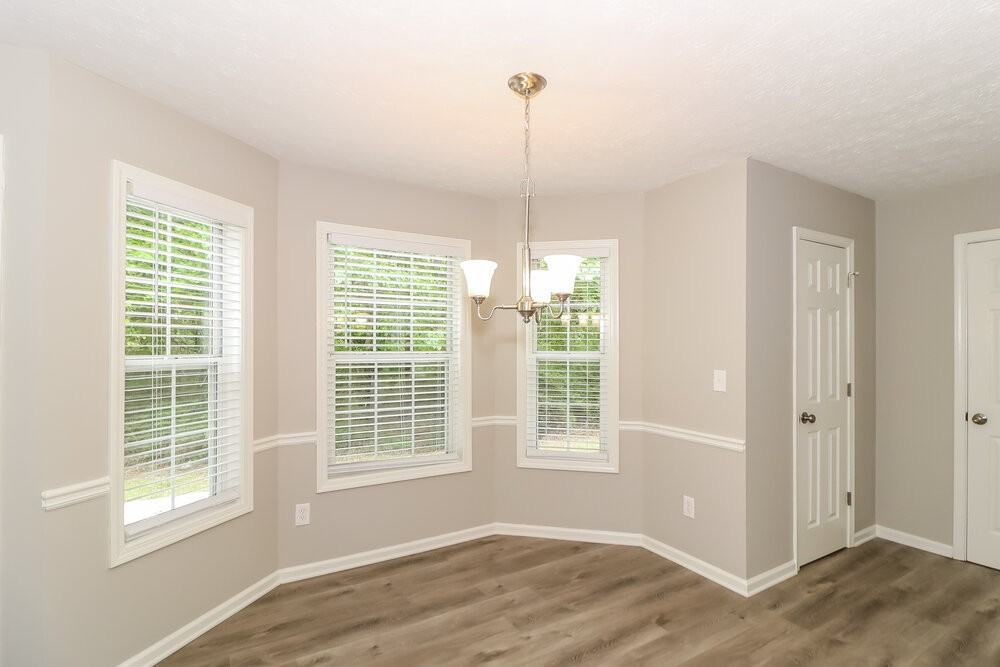 845 Simon Ive Dr - Photo 7 of 17