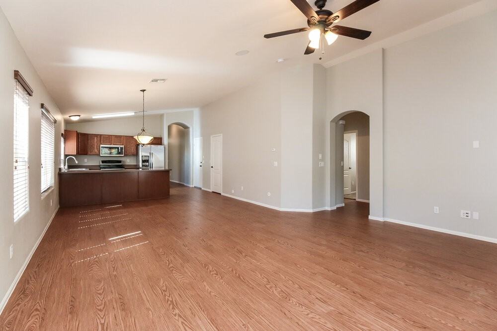 38141 N Rusty Ln - Photo 4 of 15